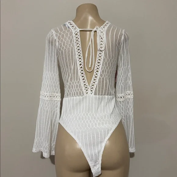 Hudson Gray - Lace Tie Back Plunge Bodysuit - Picture 7 of 9